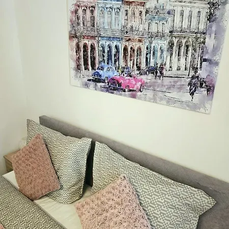 Kompletne Vybavene U Divadla - Wi-fi Zdarma - #homevibes51 * باردوبيتسه