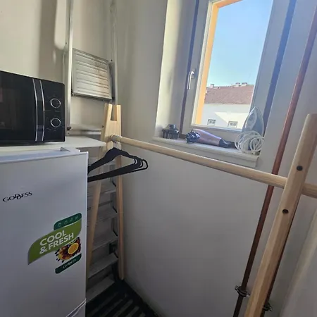 Kompletně Vybavené U Divadla - Wi-fi Zdarma