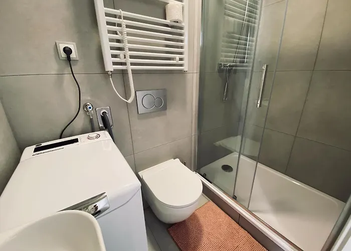 Kompletne Vybavene U Divadla - Wi-fi Zdarma - #homevibes51