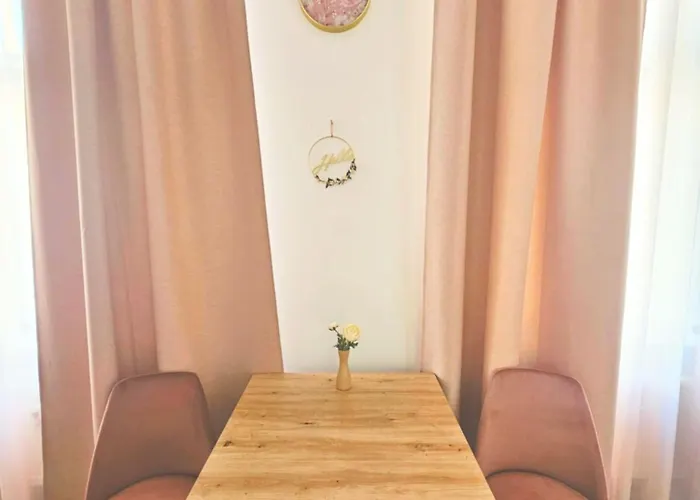 Lägenhet Kompletne Vybavene U Divadla - Wi-fi Zdarma - #homevibes51